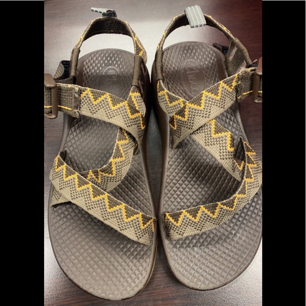 Kids size 13 EUC Chaco Sandals